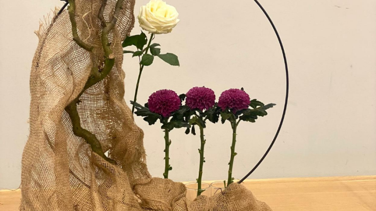 Bloemschikkingen in de veertigdagentijd